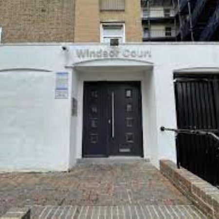 Innit Windsor Brighton Exterior photo