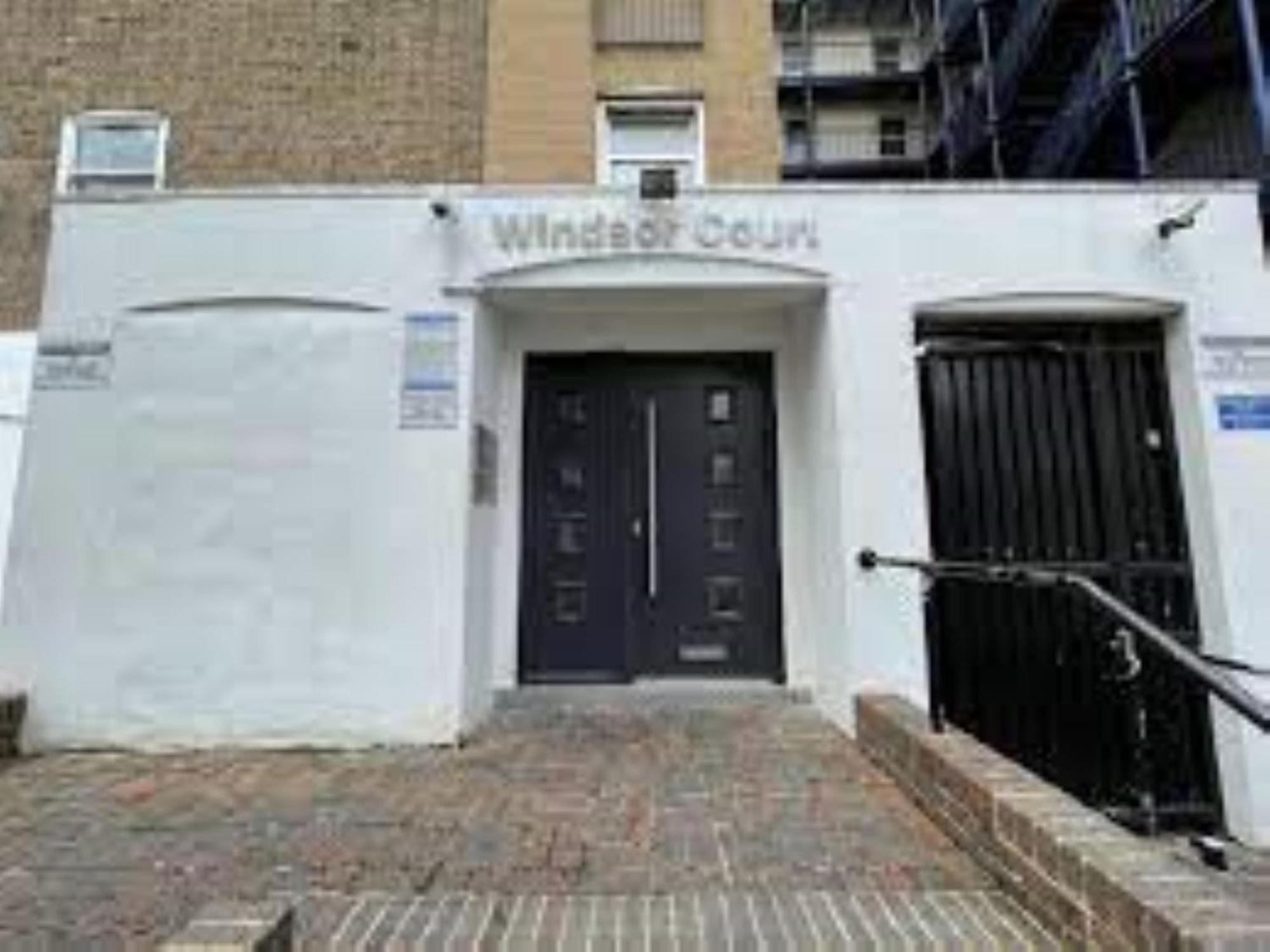Innit Windsor Brighton Exterior photo